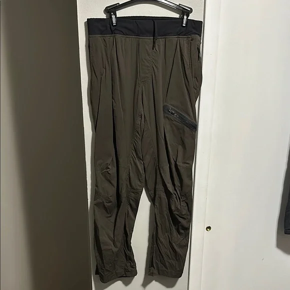 Lululemon Men’s Dance Studio Cargo Scrub Pants Black Waistband AS IS - Picture 1 of 10